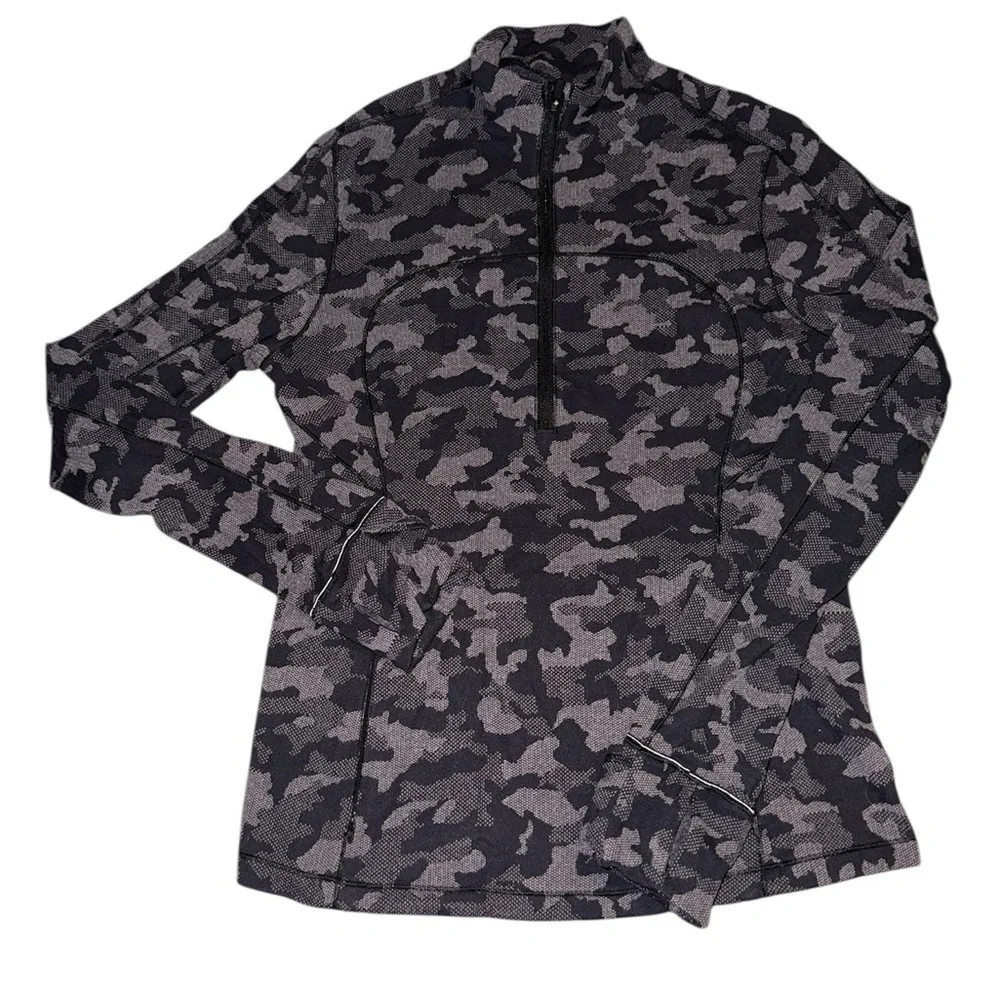 Lululemon Run Briskly 1/2 Zip